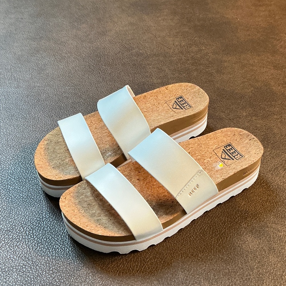 Reef Cushion Vista HI Women's White Slide Platform Sandals, Sz 6